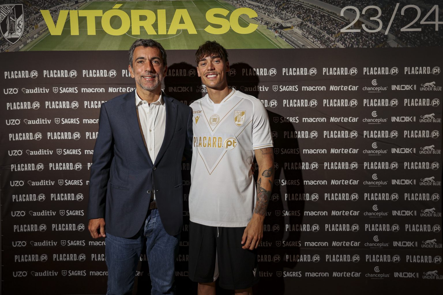 Ricardo Mangas troca Boavista pelo Vitória SC