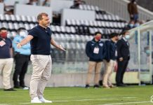 Sob o coro de latidos como som de fundo, João Henriques entrou na arena das entrevistas do Bola na Rede desde o seu Ribatejo