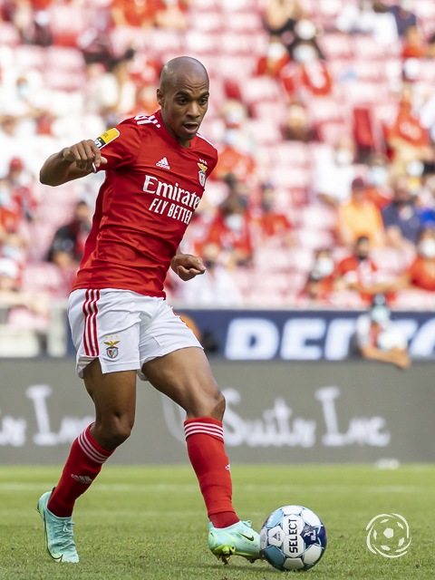 Sort e azar. João Mário tem sido o grande impulsionador do bom futebol que o SL Benfica tem praticado