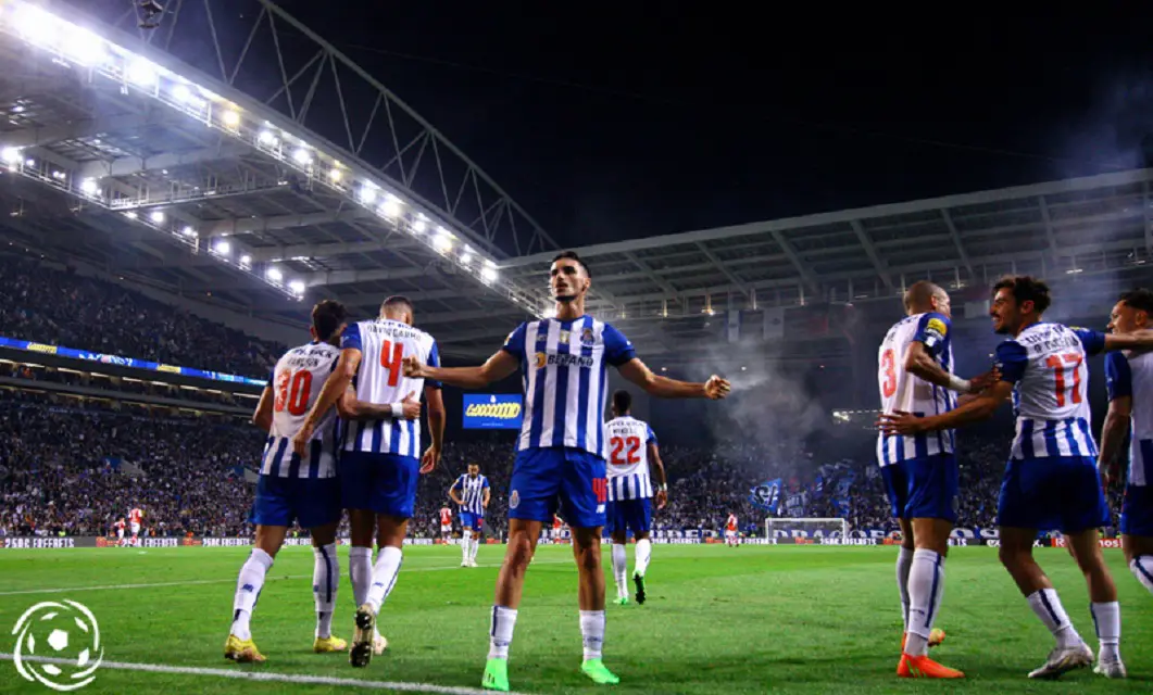 FC Porto vende redes das balizas e bandeirolas de canto do jogo