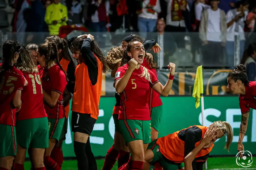 Futebol feminino. Portugal vai jogar play-off intercontinental