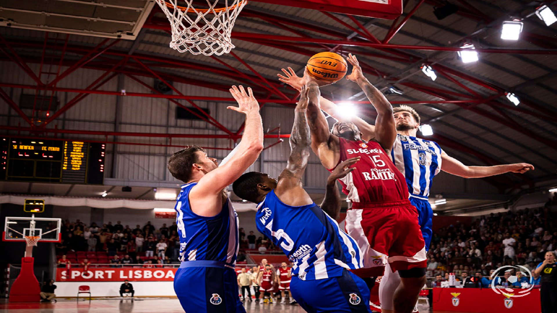 Basquetebol: Benfica vence de forma clara o clássico com o FC