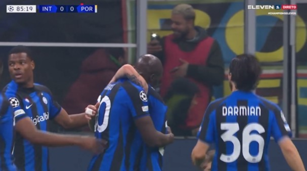 O golo de Romelu Lukaku que deixou o FC Porto em desvantagem na ...