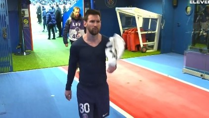 Messi não agradece e PSG perde