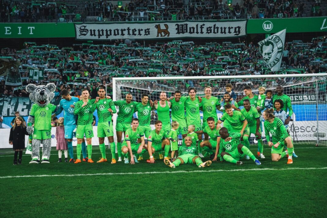 VfL Wolfsburg jogadores Lukas Nmecha