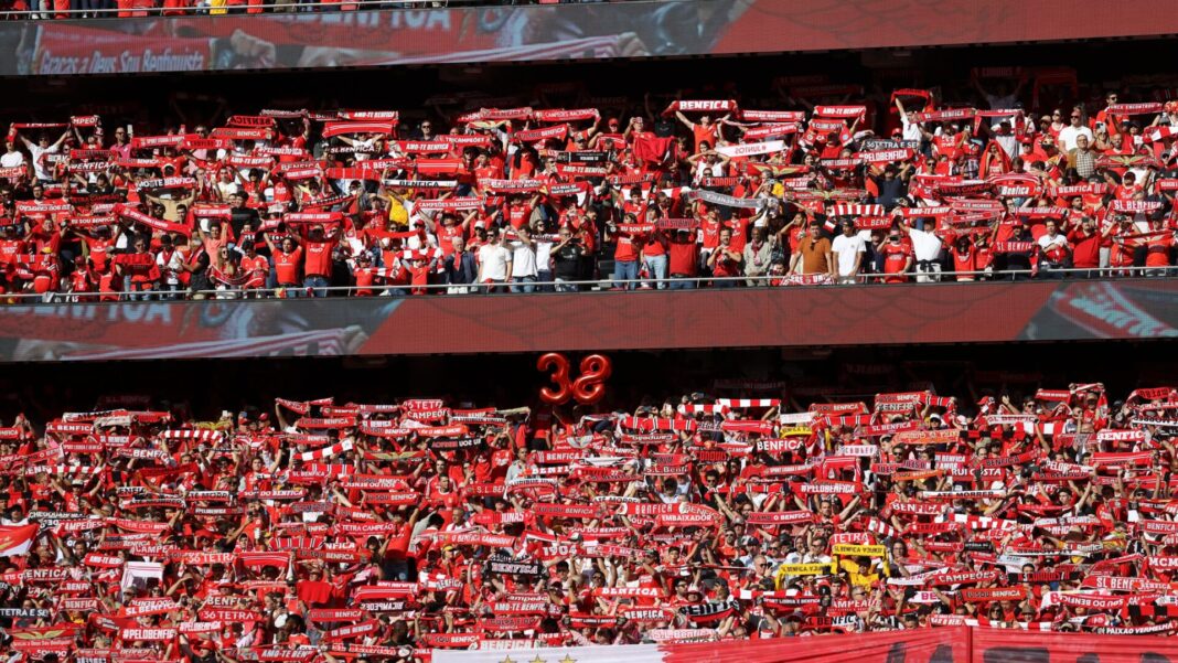 Benfica adeptos a celebrar