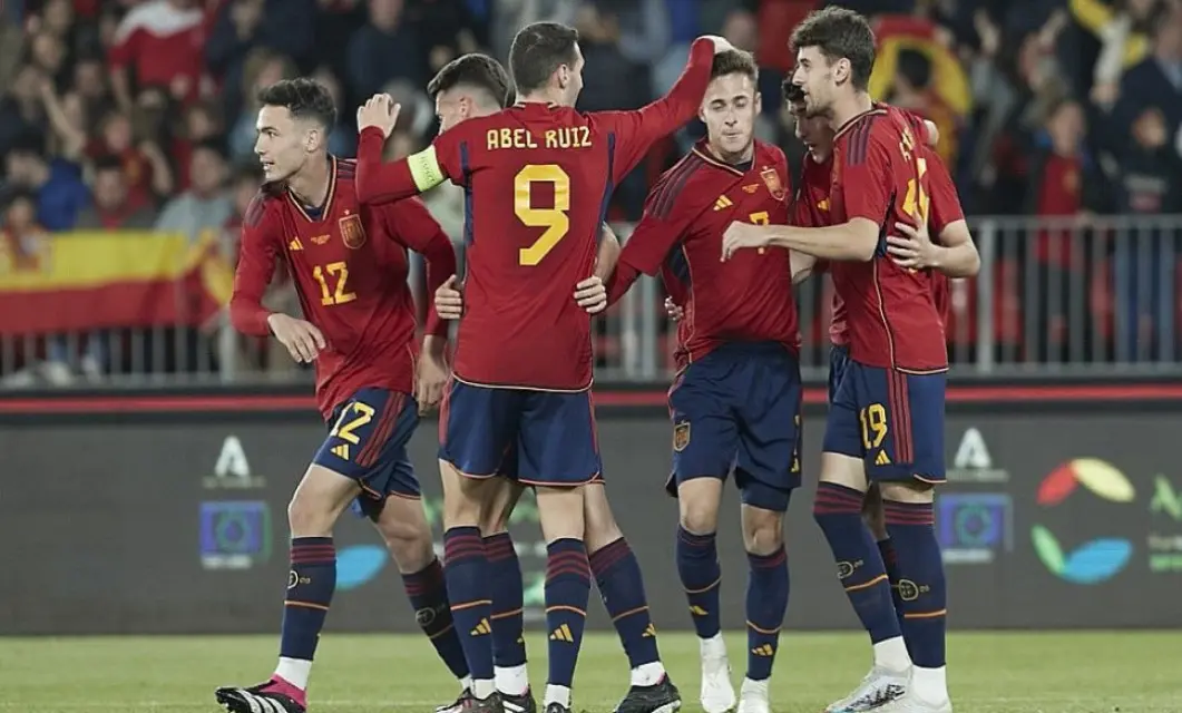 Estudar e jogar futebol em Espanha - Football in Spain