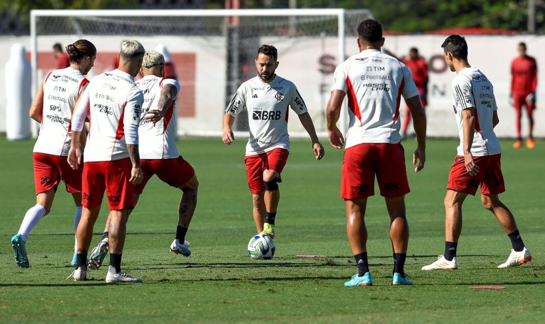 Jogadores do Flamengo a treinar