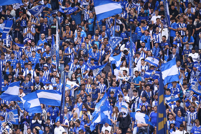 FC Porto adeptos no Estádio do Dragão