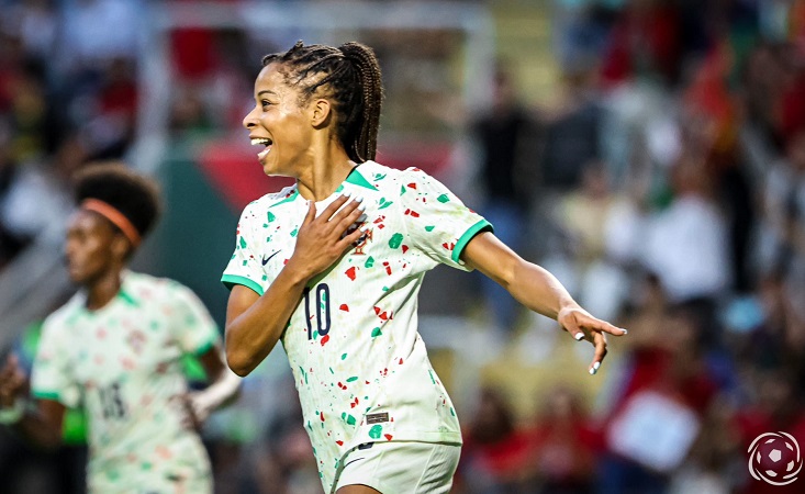 Jéssica Silva celebra o golo no jogo entre Portugal e Ucrânia