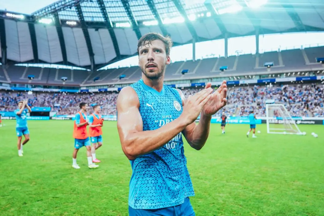 Rúben Dias eleito melhor jogador do ano em Inglaterra pelos