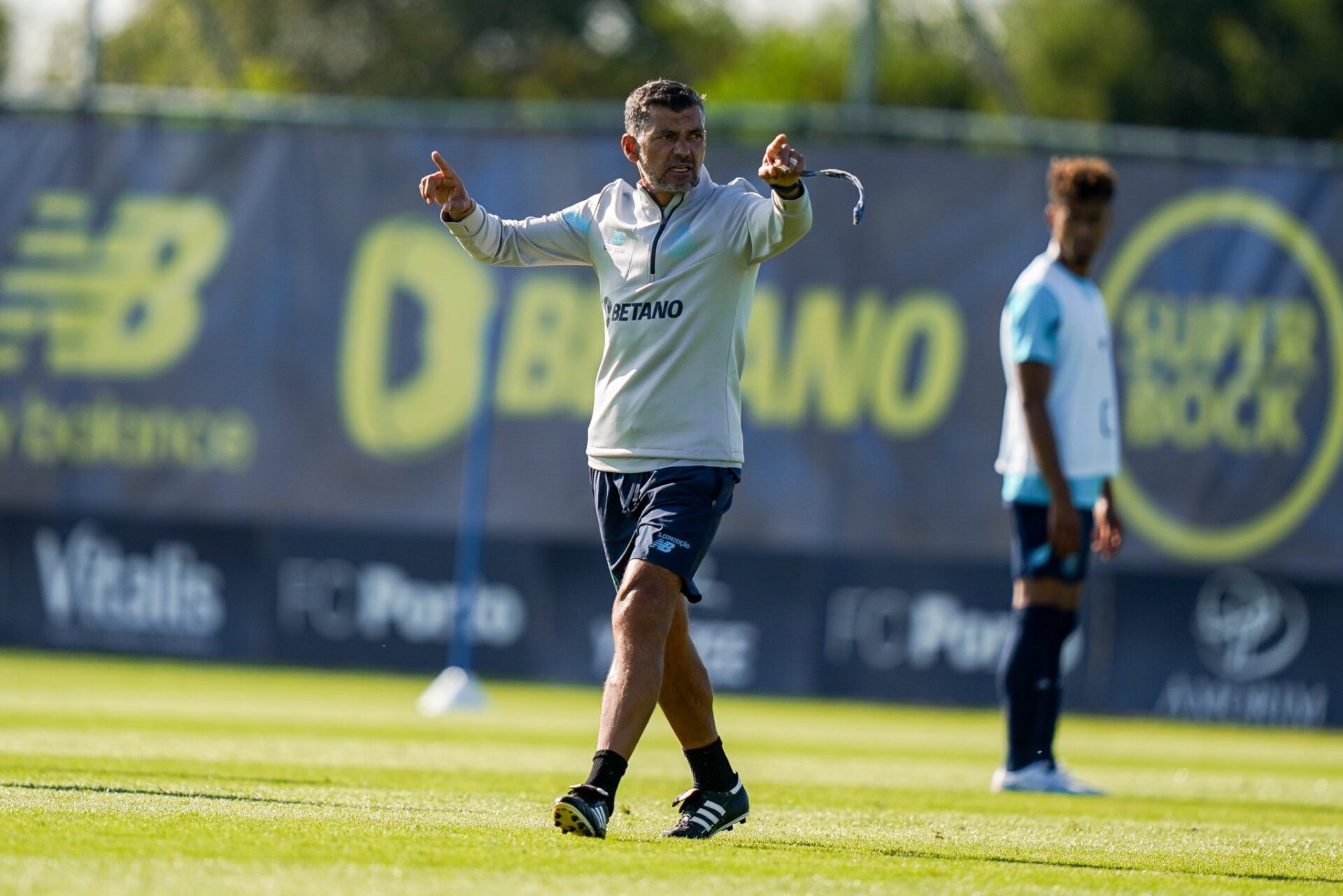 Gabriel Veron fora dos eleitos do FC Porto para a Champions - A