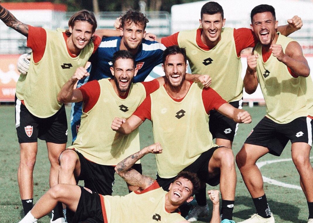 Jogadores do Monza no treino