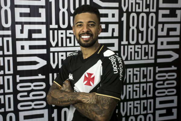 Paulinho é reforço do Vasco da Gama