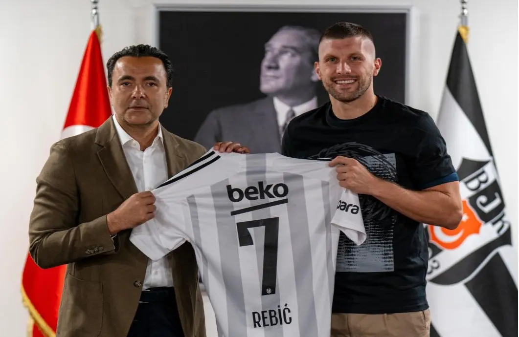 Ante Rebic deixa AC Milan e assina pelo Besiktas 