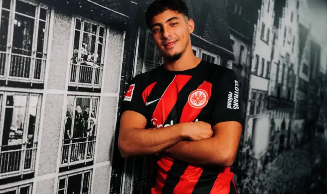 Kauã Santos E Farès Chaibi Rumam Ao Eintracht Frankfurt