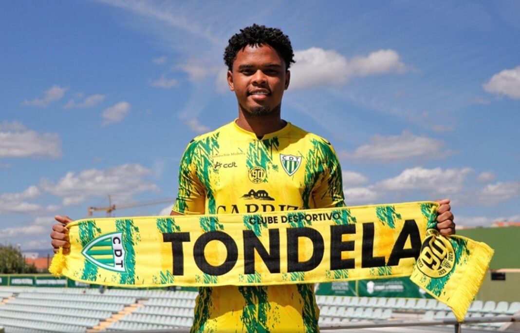 Lucas Mezenga CD Tondela