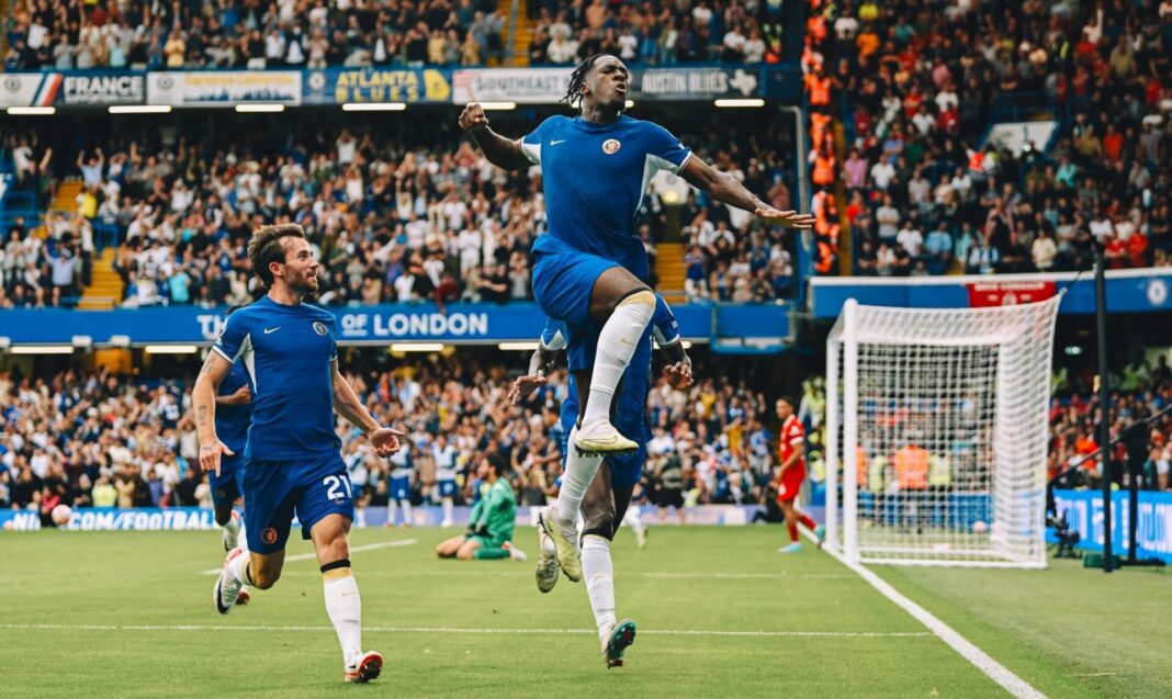 Chelsea faz golo e Disasi celebra
