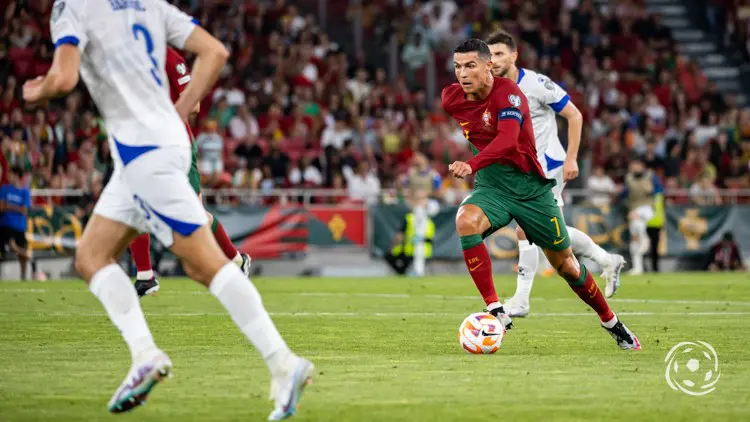 É oficial. Cristiano Ronaldo vem jogar contra o Luxemburgo