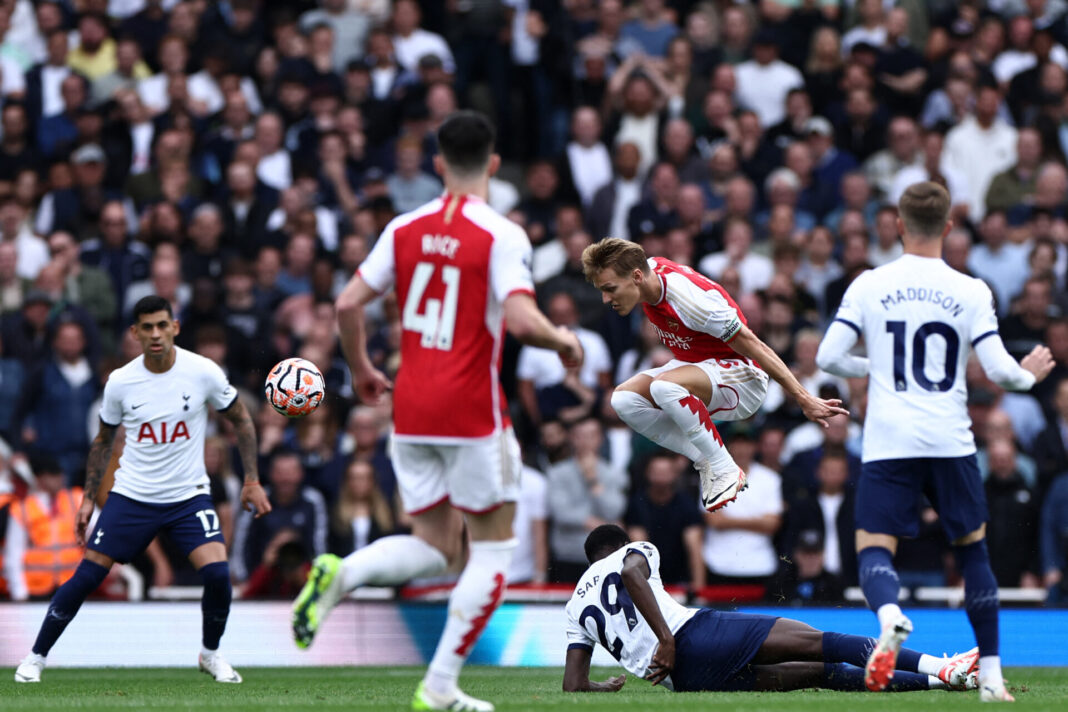 Arsenal e Tottenham jogadores