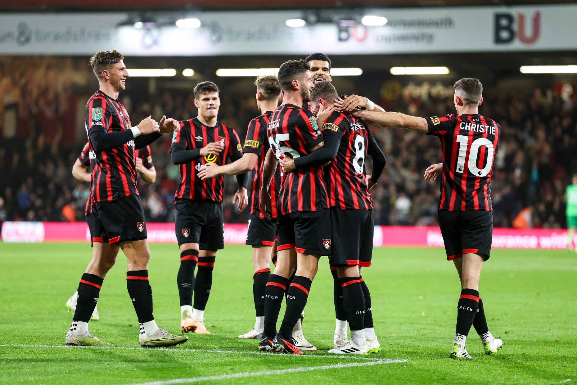 Bournemouth tem acordo com a Juventus por 18 milhões de euros e Tiago ...