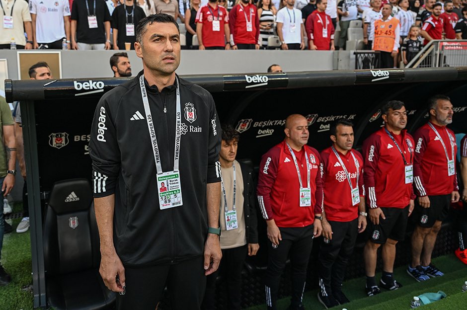 Burak Yılmaz assume cargo de treinador do Besiktas de forma