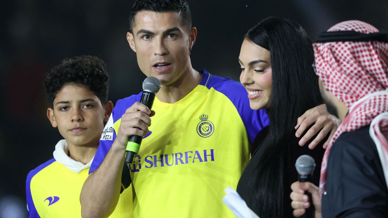 Vídeo: Filho de Cristiano Ronaldo marca gol pelo Al-Nassr e imita o pai