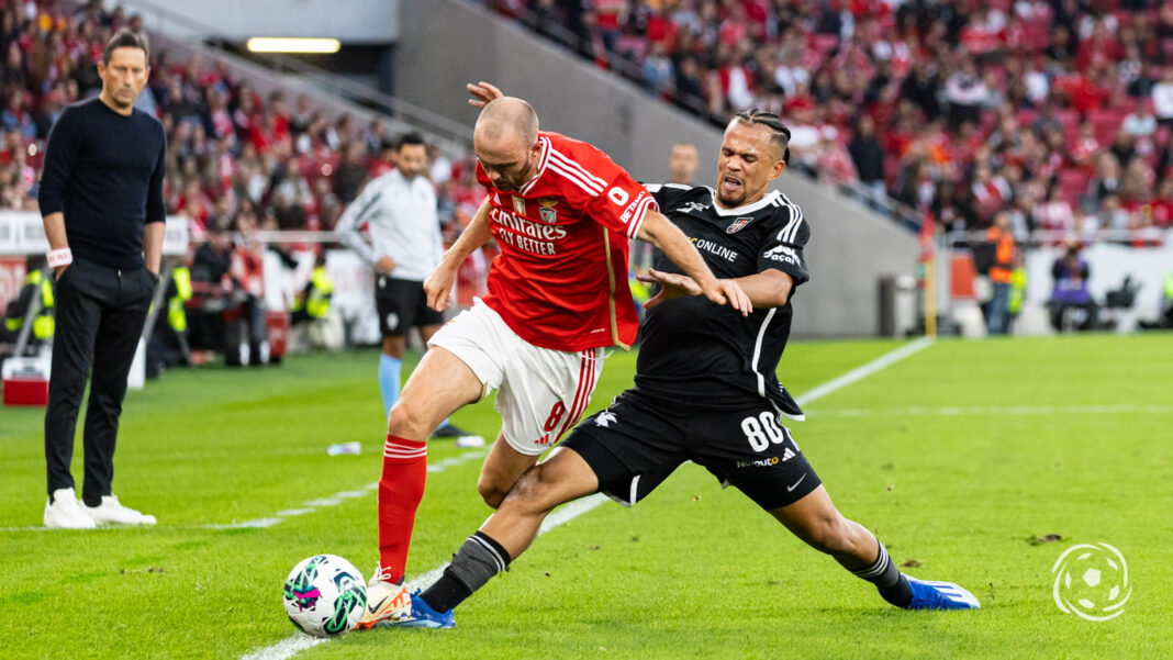 Fredrik Aursnes Paulo Roberto Casa Pia SL Benfica