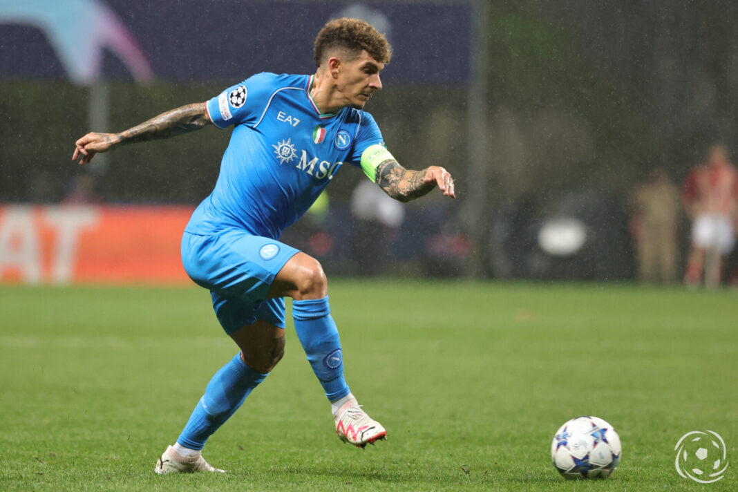 Giovanni Di Lorenzo do SSC Napoli durante o jogo entre SC Braga x SSC Napoli válido pela jornada 1 da Liga dos Campeões (UEFA Champions League) no Estádio Municipal de Braga, Braga, Portugal. Foto de Filipe Oliveira / Avant Sports