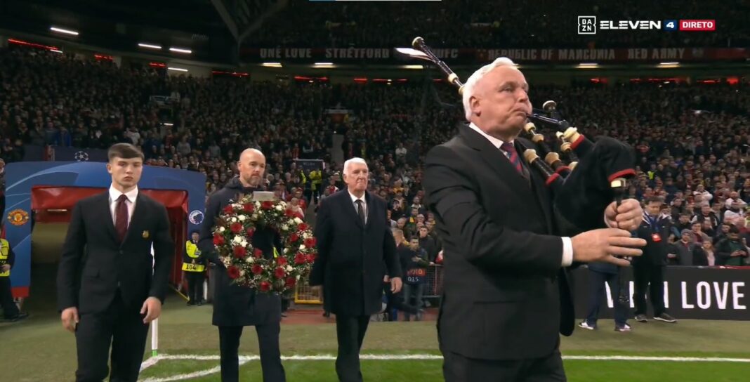 Bobby Charlton homenageado