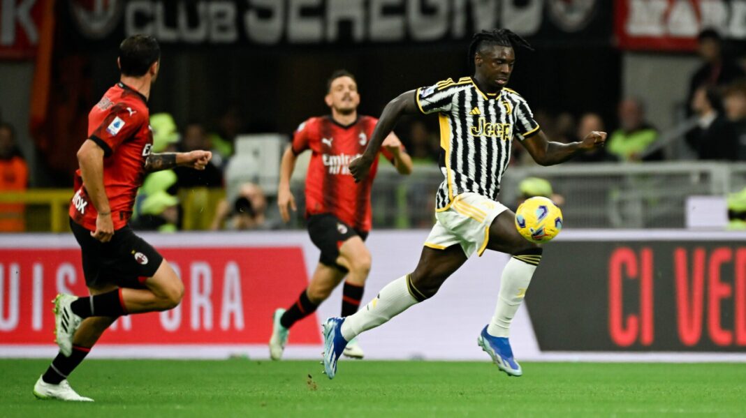 Moise Kean a jogar no Juventus vs Milan