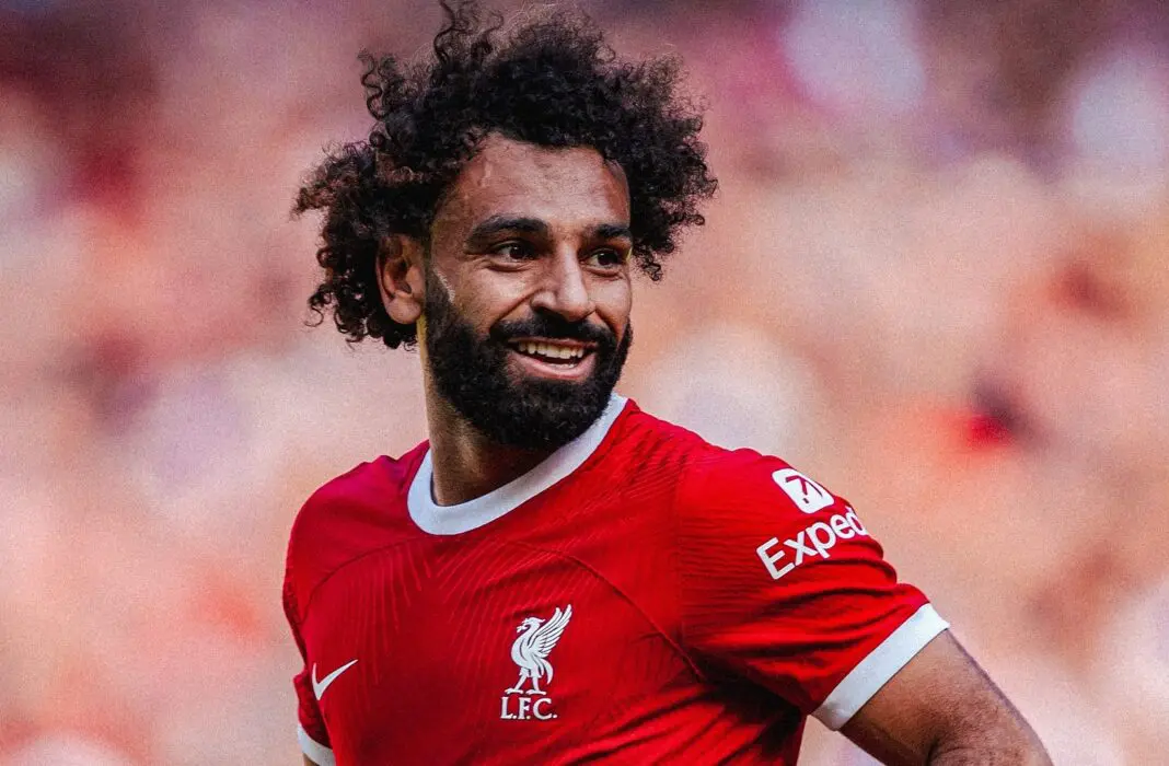 Salah diz que quer ficar no Liverpool, mas deixa futuro em aberto