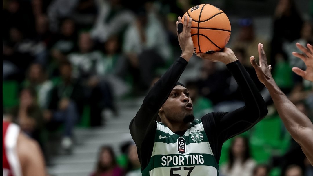 Dérbi europeu com Sporting adiado por surto no basquetebol do Benfica