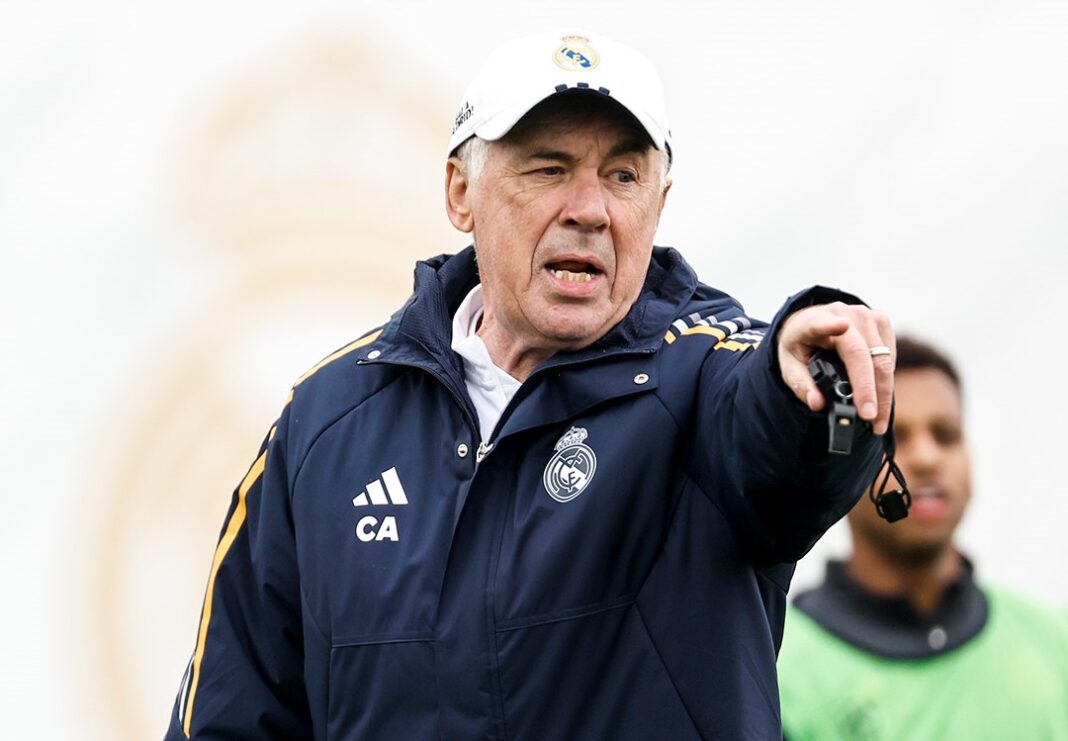 Carlo Ancelotti a treinar o Real Madrid