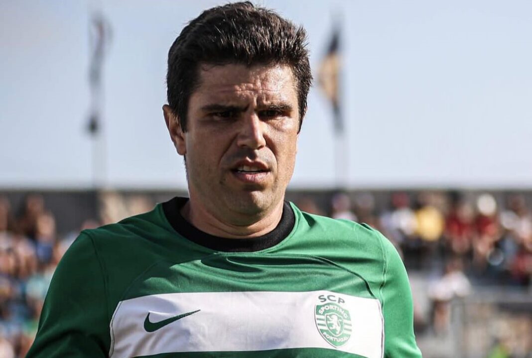 João Paiva a ser jogar pelo Sporting em torneio na Nazaré