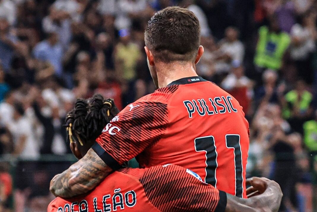Pulisic e Rafael Leão AC Milan