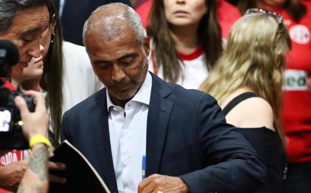 Romário novo presidente do América