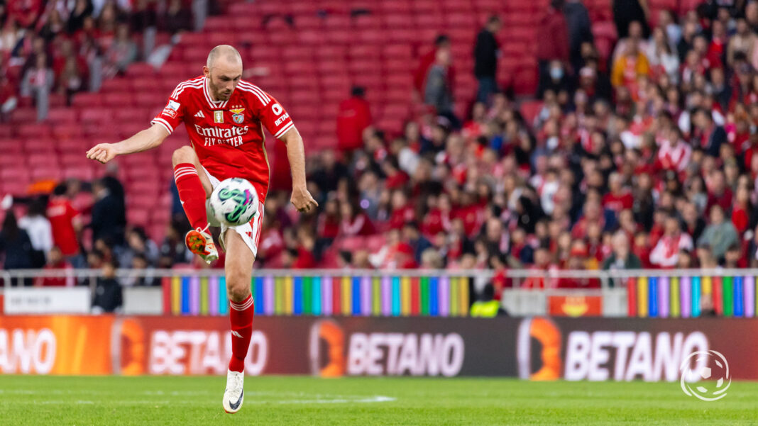 Fredrik Aursnes a jogar pelo Benfica