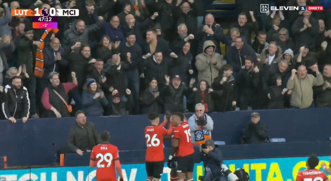 Luton Town está a vencer Manchester City com golo nos últimos instantes