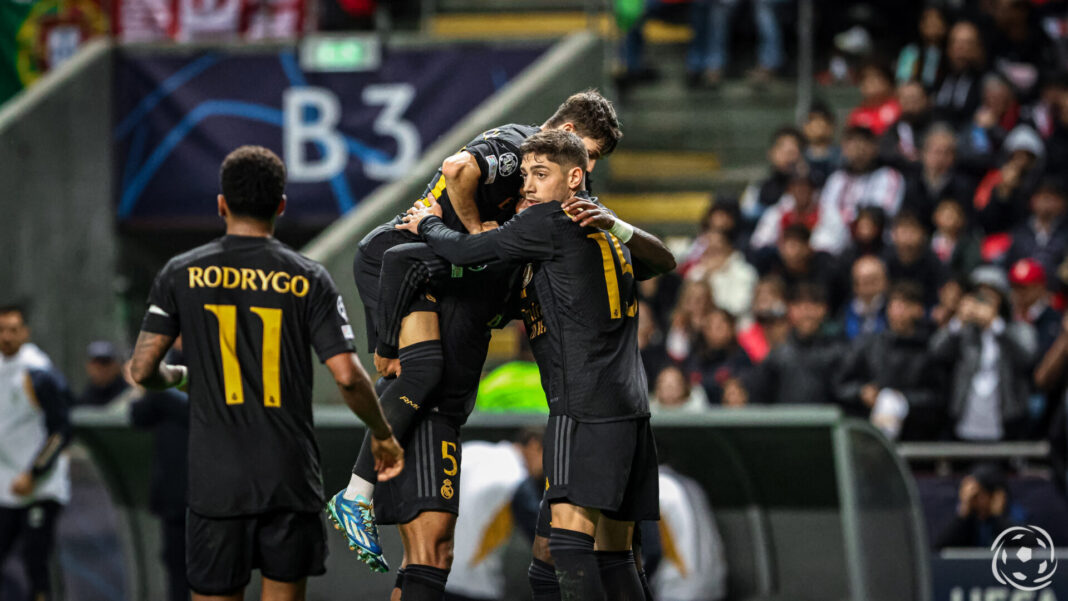 Jogadores do Real Madrid a celebrar golo na Pedreira