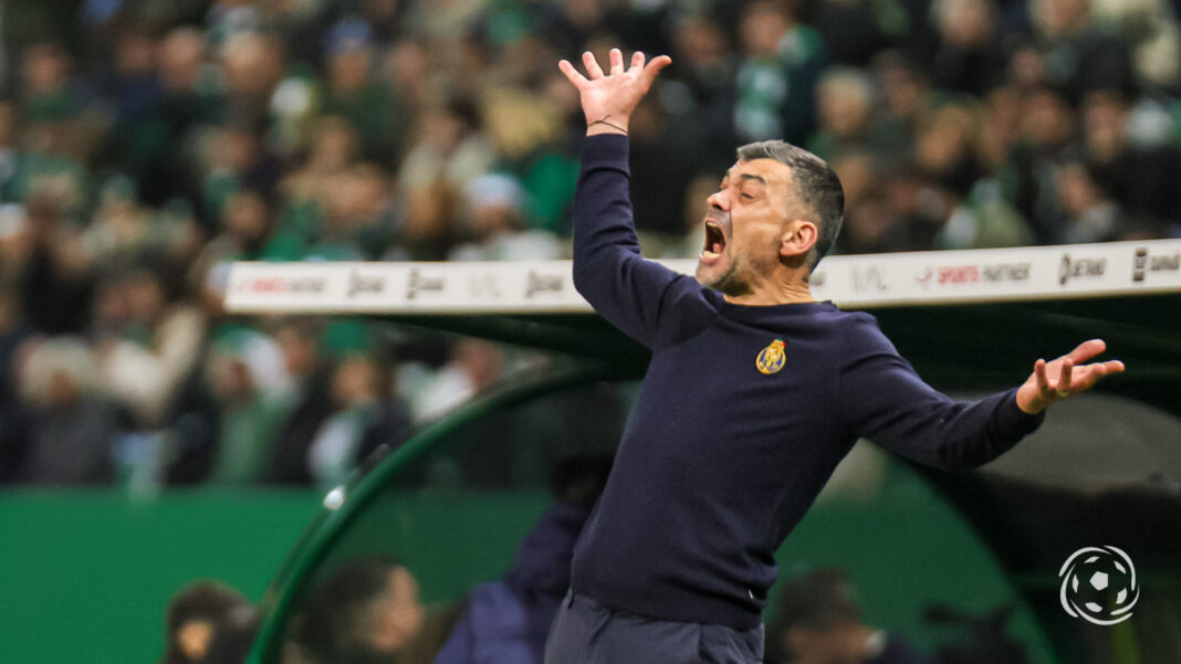 Sérgio Conceição a gritar com jogadores do FC Porto