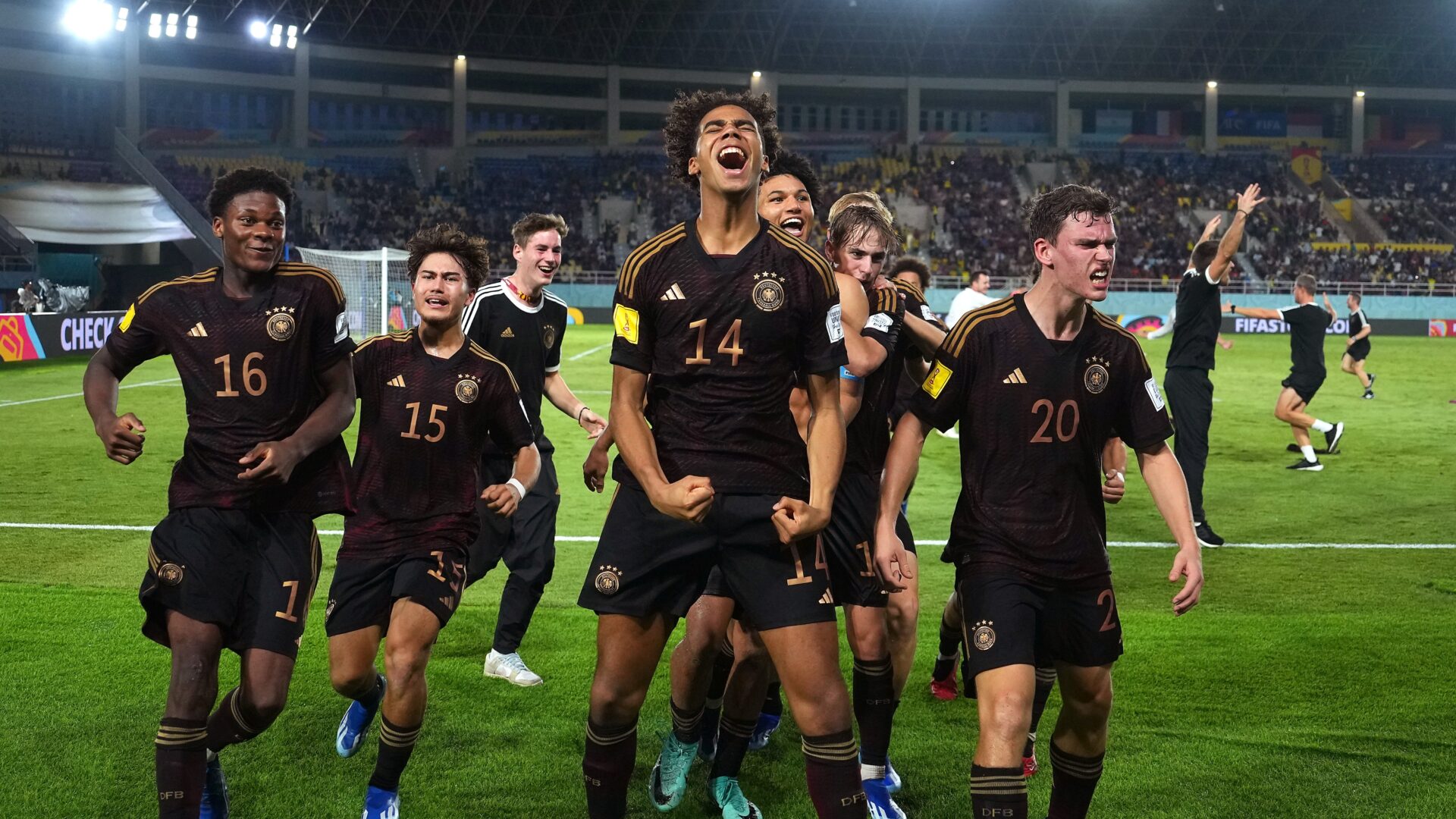 Alemanha repete Europeu e sagra-se campeã mundial de sub-17 de