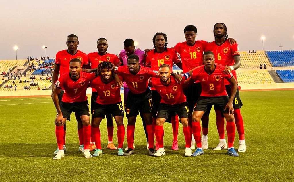 Seleção de Angola de perfil