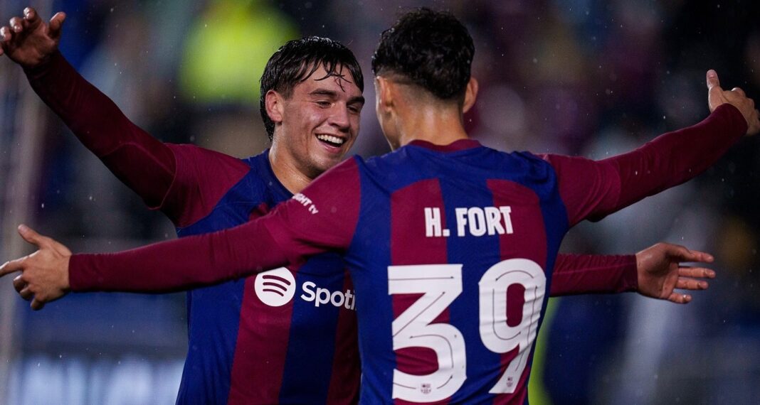 Hector Fort a marcar pelo Barcelona