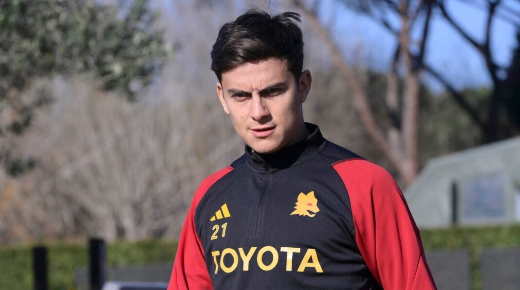 Paulo Dybala a treinar na AS Roma