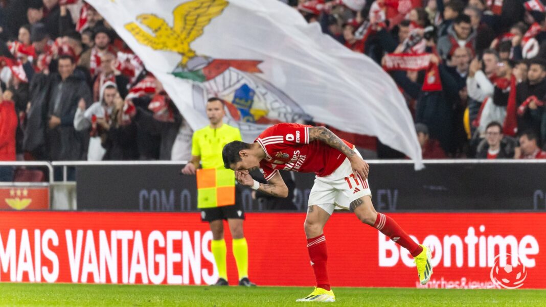 Angel Di María faz golo para o Benfica