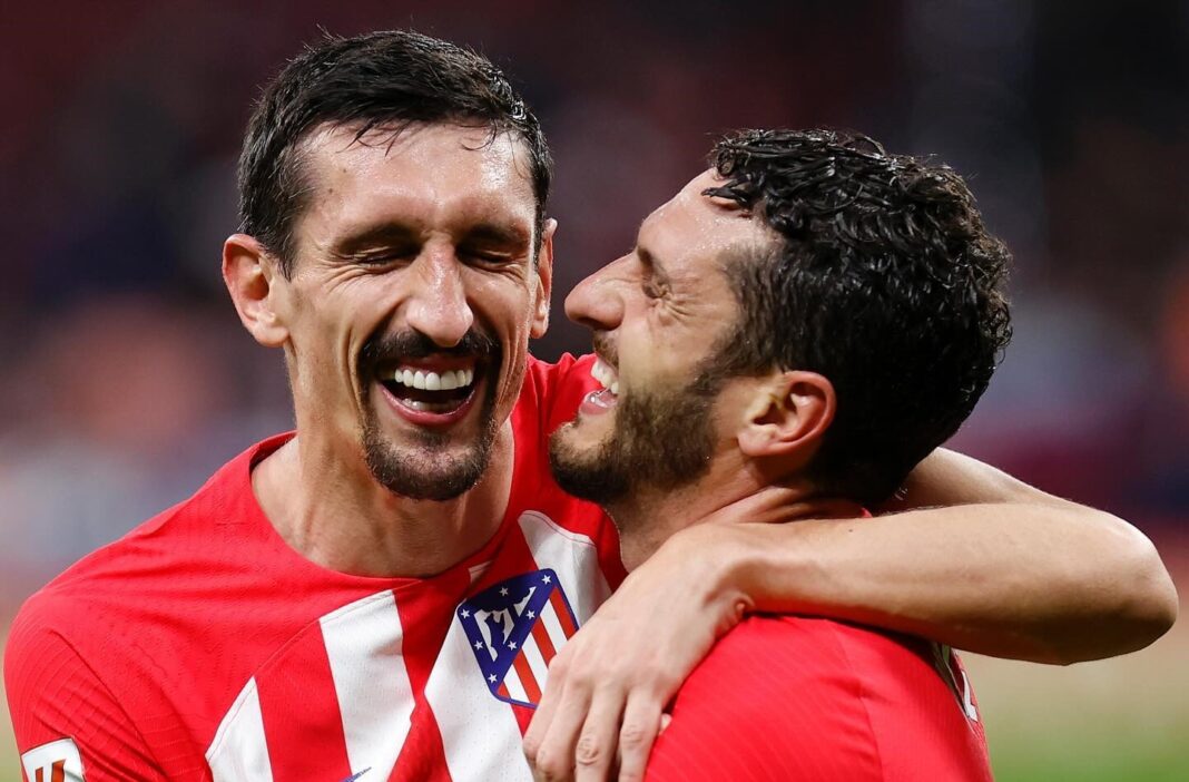 Jogadores do Atlético de Madrid a sorrirem