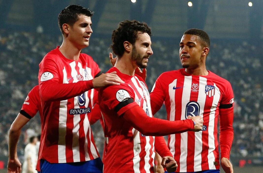 Jogadores do Atlético de Madrid a celebrar golo
