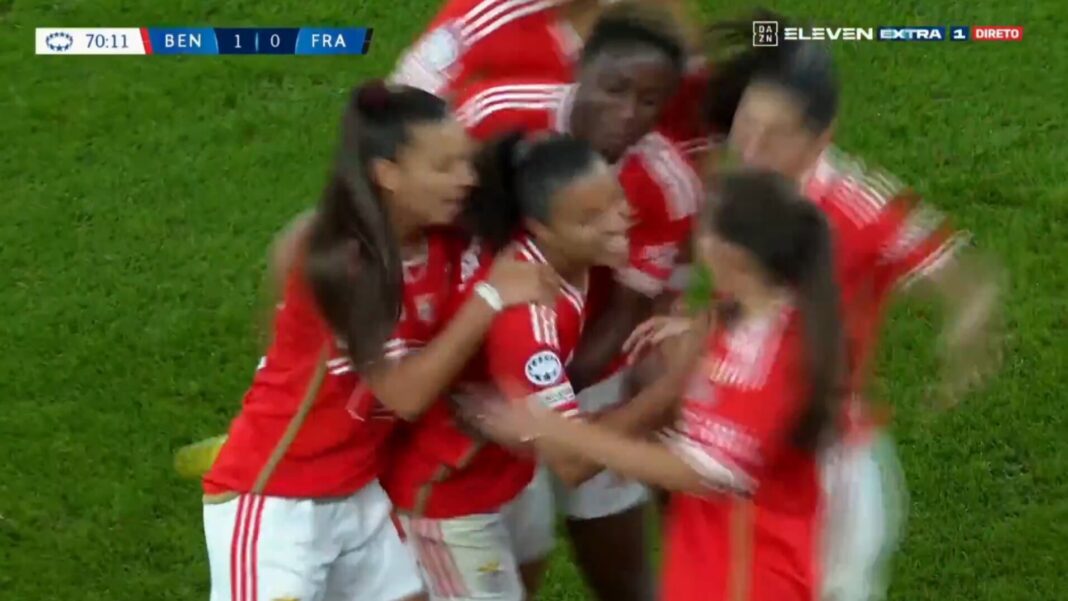 Benfica Jogadoras Marie Alidou