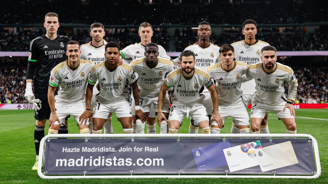 Jogadores do Real Madrid antes do desafio